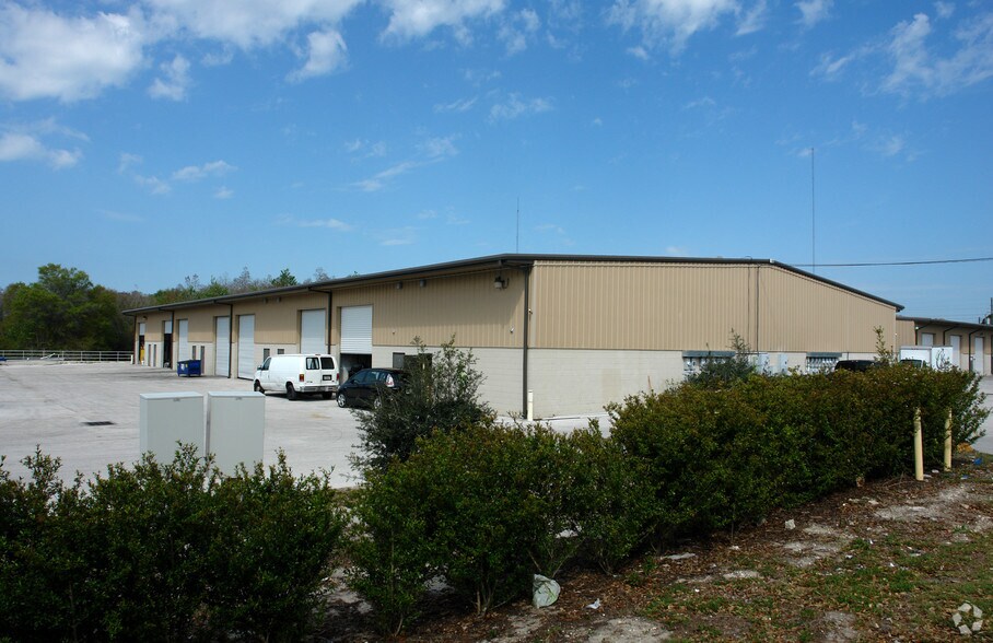 1911 Oakmont Ave, Tarpon Springs, FL à louer - Photo de l’immeuble – Image 3 sur 4