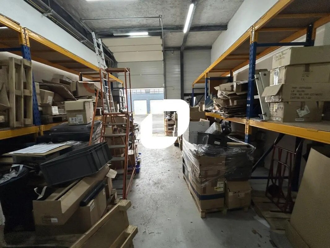 Local d’activités dans Chanteloup-en-Brie à louer Photo intérieure– Image 1 sur 6