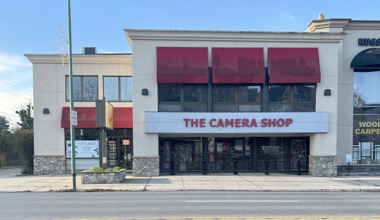 572 W Lancaster Ave, Bryn Mawr, PA à louer - Photo de l’immeuble – Image 1 sur 3