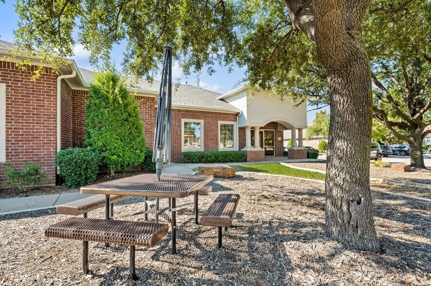5708 Colleyville Blvd, Colleyville, TX à louer - Photo de l’immeuble – Image 2 sur 25