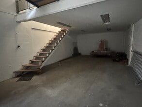 10 Avenue Du Fief, Saint-Ouen-l'Aumône à louer Photo intérieure– Image 2 sur 8