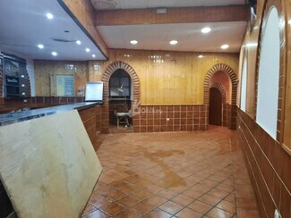 Plus de détails pour Local commercial à louer