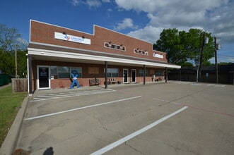 216 N Arch St, Royse City, TX à louer Photo intérieure– Image 1 sur 11