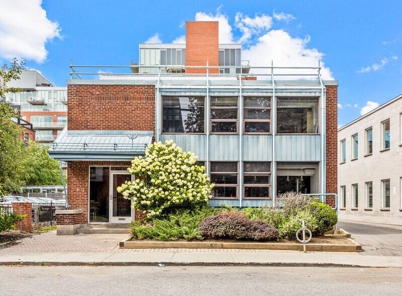239 Argyle Ave, Ottawa, ON à louer - Photo de l’immeuble – Image 1 sur 2