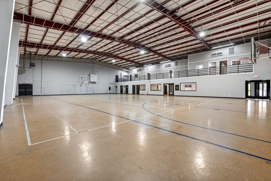 1002 W Huisache Ave, San Antonio, TX à louer - Photo de l’immeuble – Image 3 sur 11