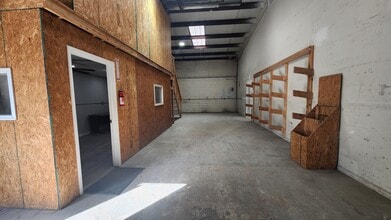 9339 Denton Ave, Hudson, FL à louer Photo intérieure– Image 1 sur 8