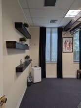 2222 Western Trails Blvd, Austin, TX à louer Photo intérieure– Image 2 sur 3