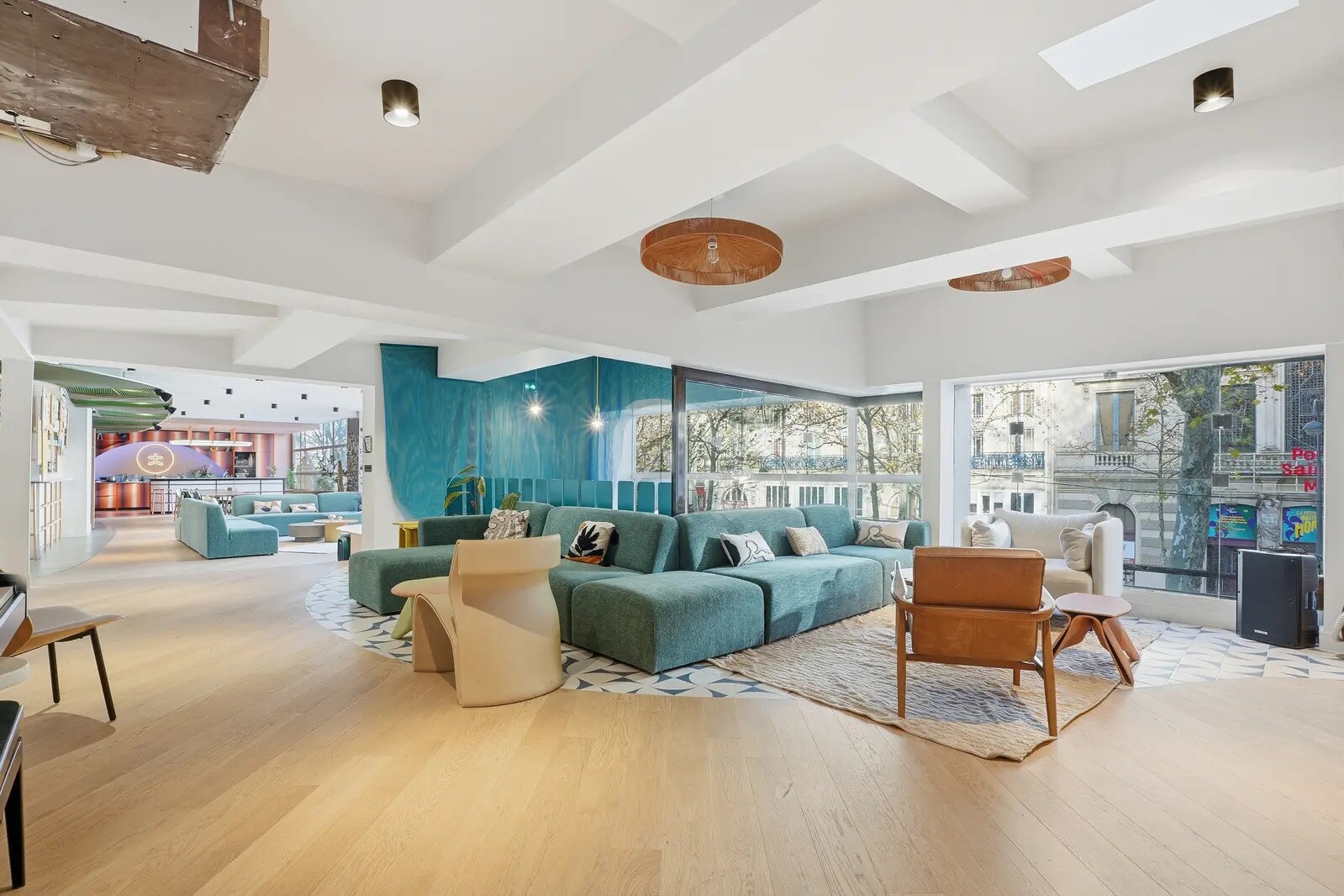 Bureau dans Paris à louer Photo de l’immeuble– Image 1 sur 16