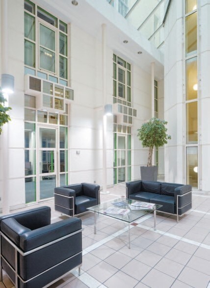 16 Smith Sq, Londres à louer - Photo de l’immeuble – Image 3 sur 10