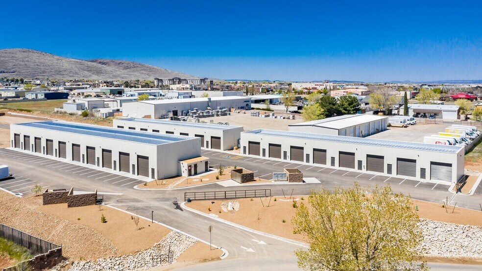 2700 N Lake Valley Rd, Prescott Valley, AZ à louer - Photo de l’immeuble – Image 1 sur 26