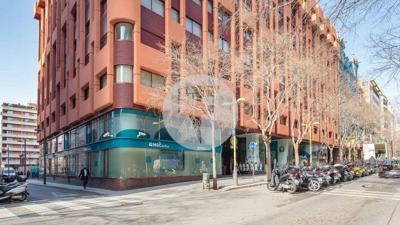 Carrer de Tuset, 5, Barcelone, Barcelona à louer Photo de l’immeuble– Image 1 sur 2