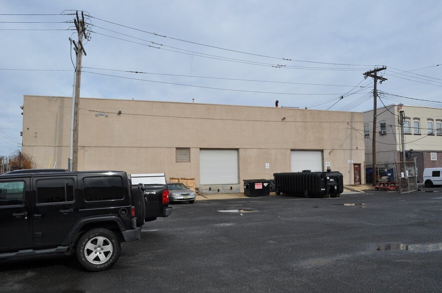 814 Asbury Ave, Asbury Park, NJ à louer - Photo de l’immeuble – Image 3 sur 7