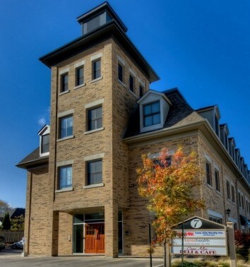 7 Father David Bauer Dr, Waterloo, ON à louer - Photo de l’immeuble – Image 3 sur 3