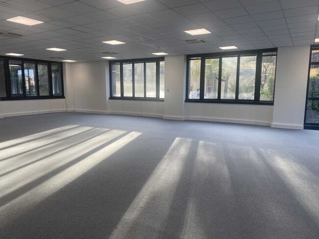 Plus de détails pour 3B Rue Claude Chappe, Saint-Didier-au-Mont-d'Or - Bureau à vendre