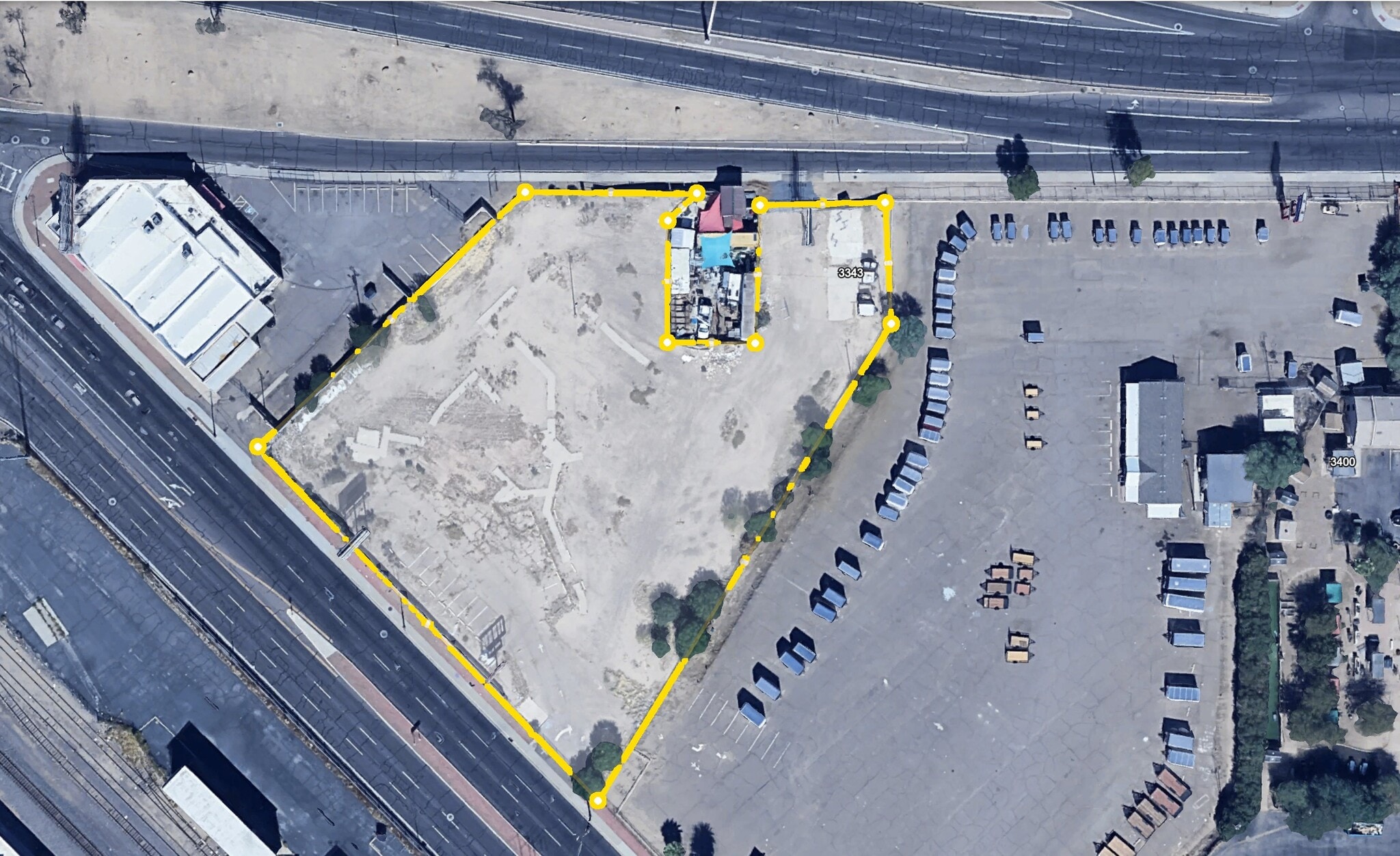 3333 W Indian School Rd, Phoenix, AZ à louer Photo principale– Image 1 sur 2