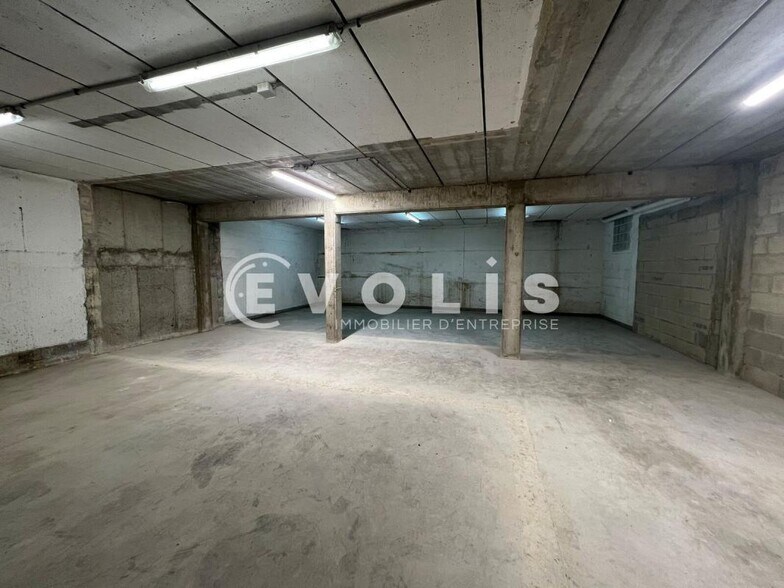 Local d'activités dans Valenton à vendre - Photo intérieure – Image 2 sur 4