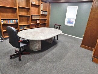 Plus de détails pour 248 W Commercial St, East Rochester, NY - Bureau à louer