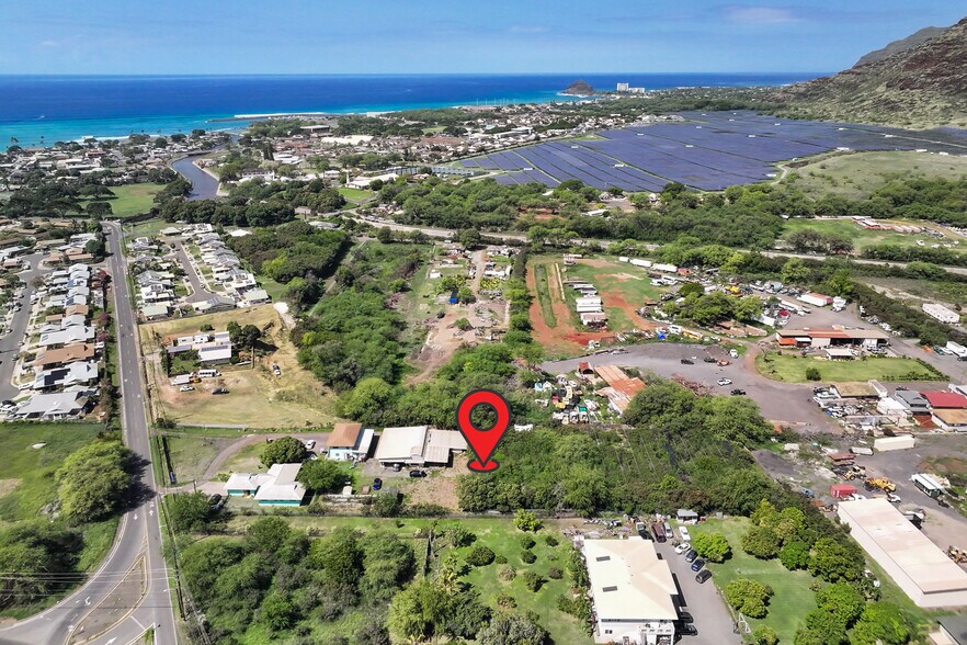 85-576 Waianae Valley Rd, Waianae, HI à louer - Photo de l’immeuble – Image 2 sur 17
