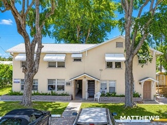 Plus de détails pour 26 SE 13th Ter, Dania Beach, FL - Logement à vendre