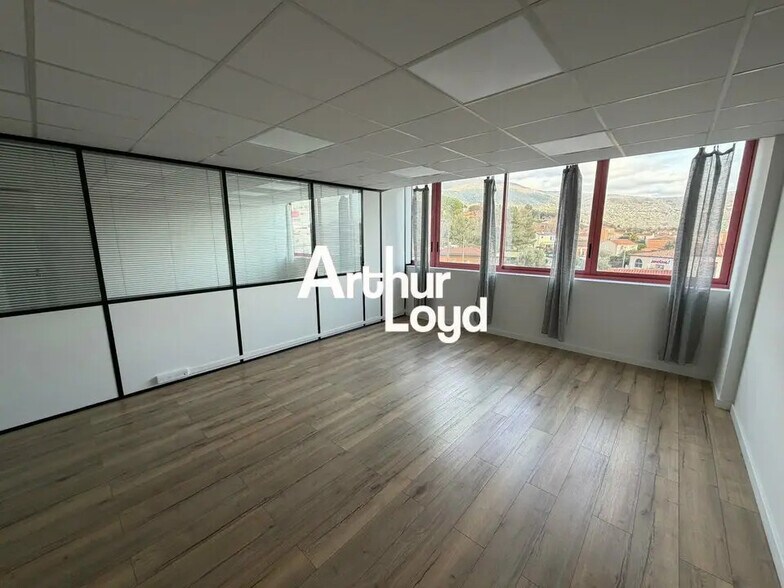 Bureau dans Grasse à louer - Photo intérieure – Image 3 sur 8