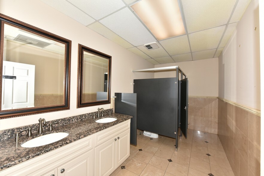 3120 Medlock Bridge Rd, Peachtree Corners, GA à louer - Photo intérieure – Image 3 sur 36