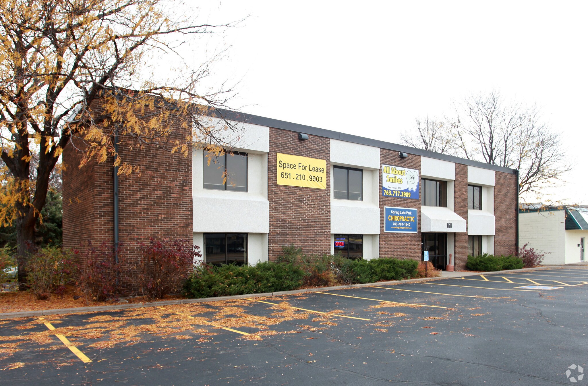 1611 County Highway 10, Minneapolis, MN à vendre Photo principale– Image 1 sur 6