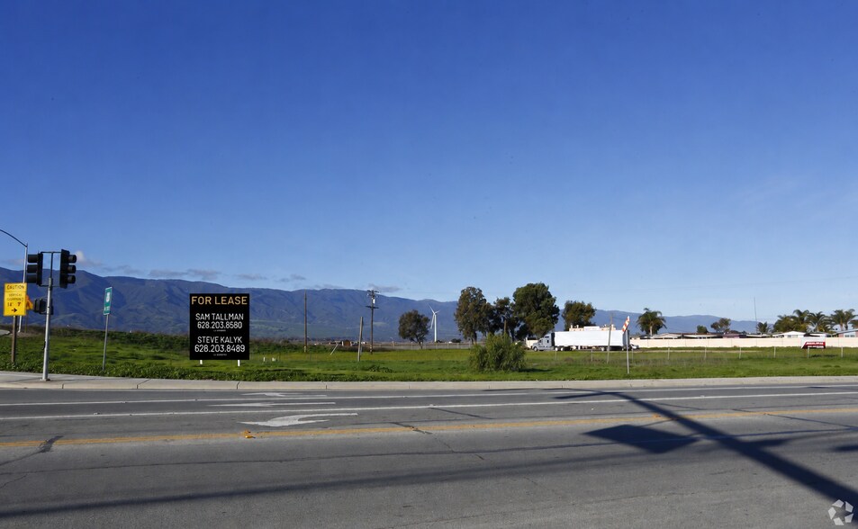 NWC FRONT STREET & NESTLED rd, Soledad, CA à louer - Photo de l’immeuble – Image 3 sur 3