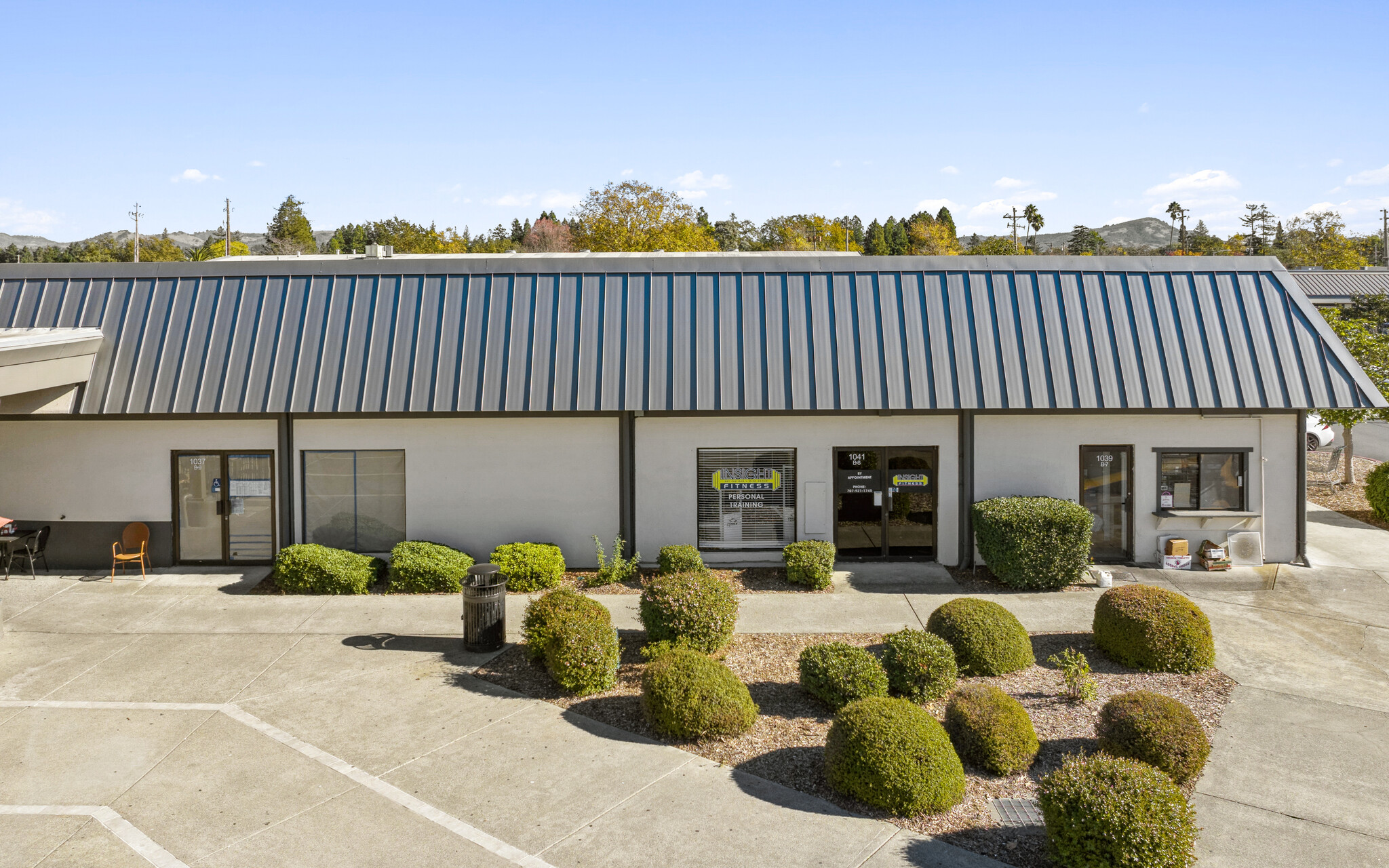 1211 W College Ave, Santa Rosa, CA à louer Photo de l’immeuble– Image 1 sur 5