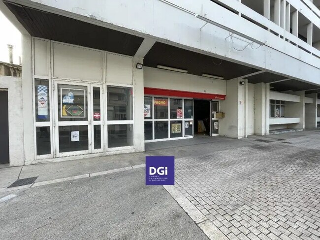 Plus de détails pour Local commercial à louer