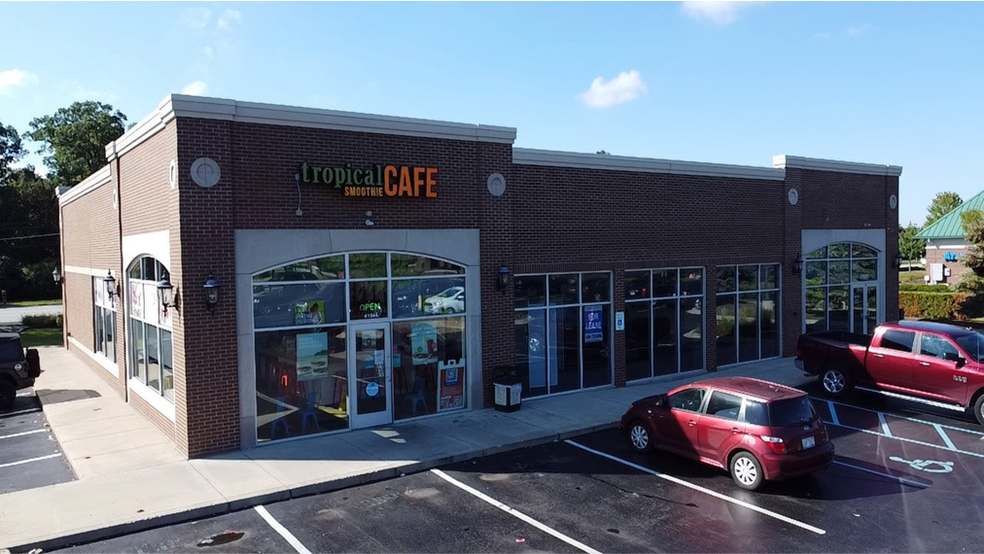 41128-41640 Ann Arbor Rd, Plymouth, MI à louer - Photo de l’immeuble – Image 3 sur 10