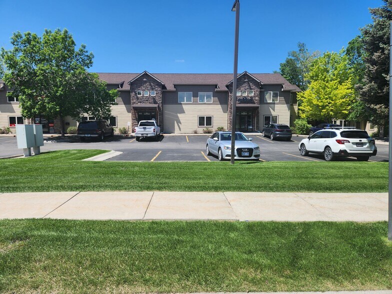 251 Edelweiss Dr, Bozeman, MT à louer - Photo de l’immeuble – Image 2 sur 5