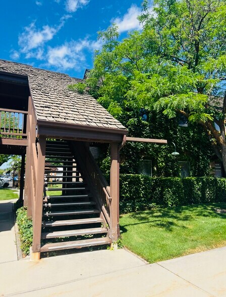 2230 N University Pky, Provo, UT à louer - Photo de l’immeuble – Image 3 sur 7
