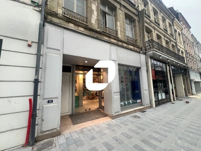 Plus de détails pour Local commercial à louer
