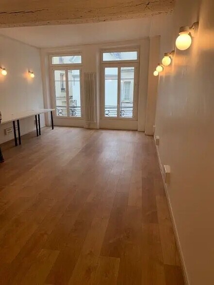 Bureau dans Paris à louer - Photo de l’immeuble – Image 3 sur 3