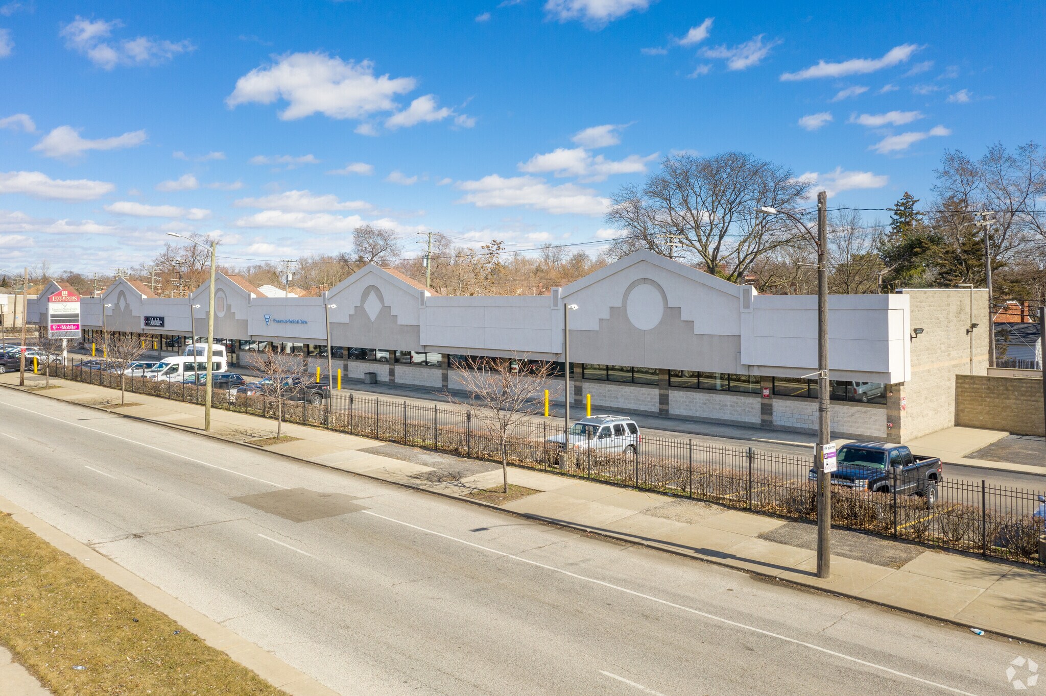 18400-18490 Livernois Ave, Detroit, MI à vendre Photo principale– Image 1 sur 9