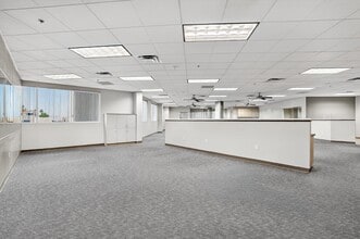 2222 E Highland Ave, Phoenix, AZ à louer Photo intérieure– Image 1 sur 11
