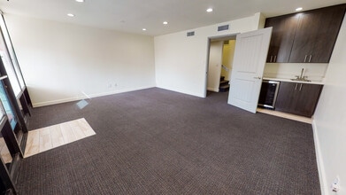 711 W 17th St, Costa Mesa, CA à louer Photo intérieure– Image 1 sur 19