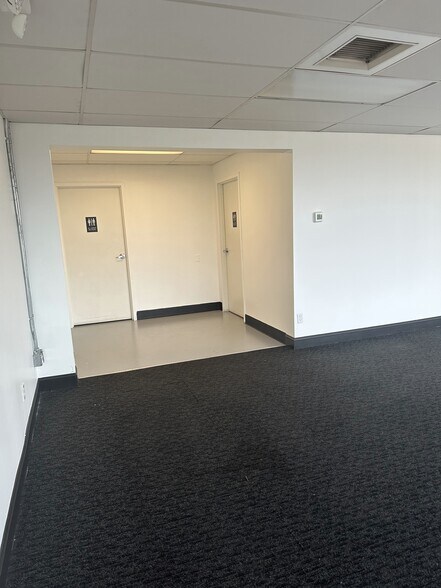 3300 W Henrietta Rd, Rochester, NY à louer - Photo intérieure – Image 3 sur 15