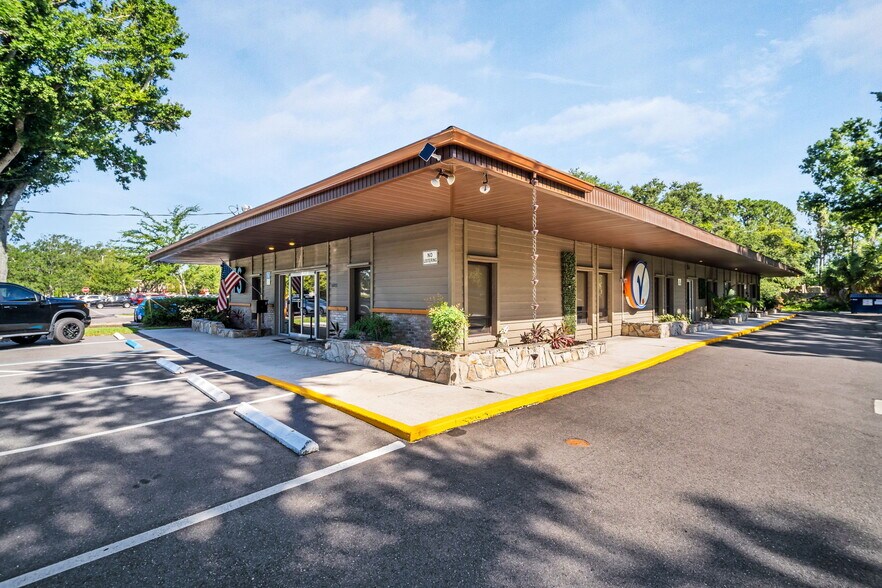 5001 Lemon St W, Tampa, FL à louer - Photo de l’immeuble – Image 1 sur 44