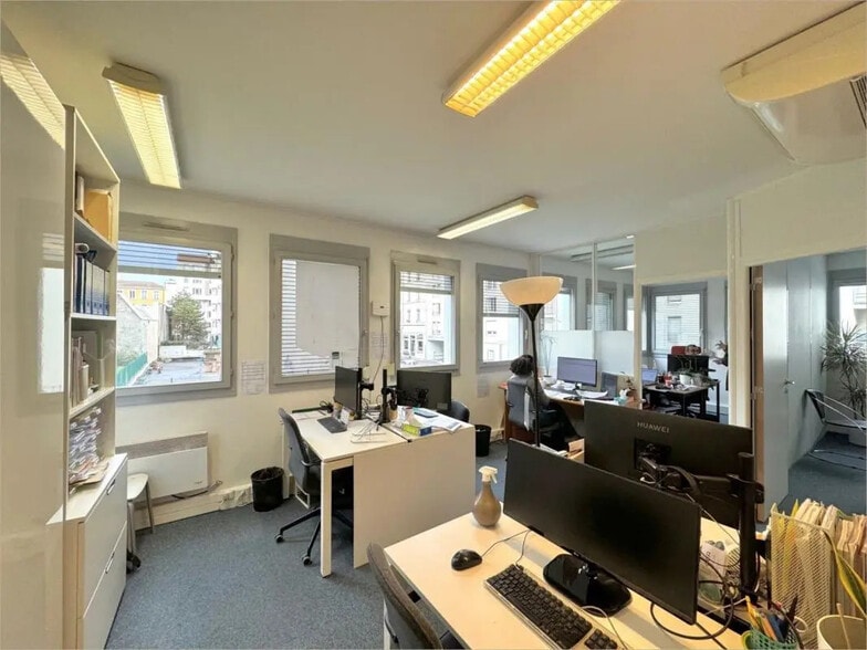 96 Boulevard Marius Vivier-Merle, Lyon à vendre - Photo de l’immeuble – Image 2 sur 5