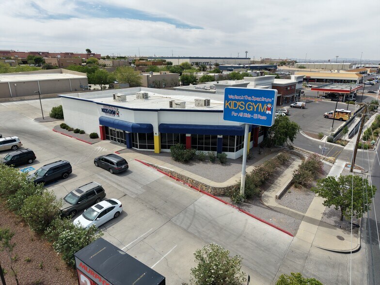 1410 N Lee Trevino Dr, El Paso, TX à louer - Photo de l’immeuble – Image 2 sur 6