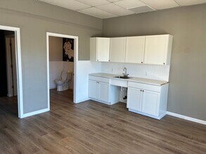 18540 N Highway 88, Lockeford, CA à louer Photo intérieure– Image 2 sur 4