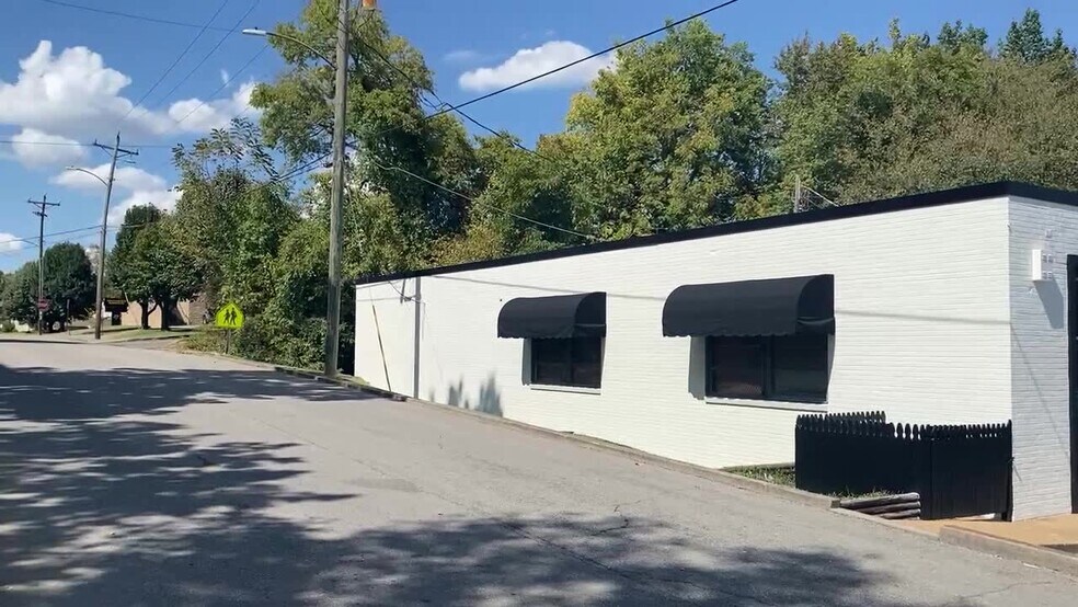 329 N Main St, Springfield, TN à vendre - Vidéo sur l’annonce professionnelle – Image 2 sur 10