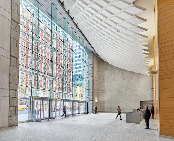 151 W 42nd St, New York, NY à louer - Photo de l’immeuble – Image 3 sur 9