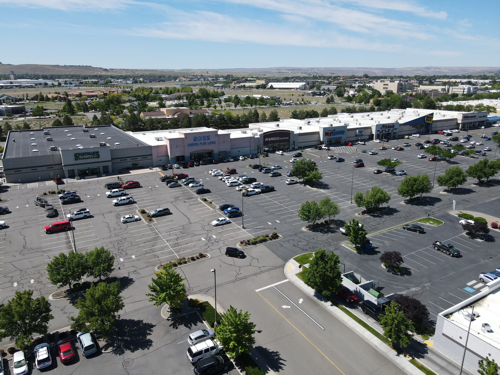 6501 W Grandridge Blvd, Kennewick, WA à louer Photo de l’immeuble– Image 1 sur 10