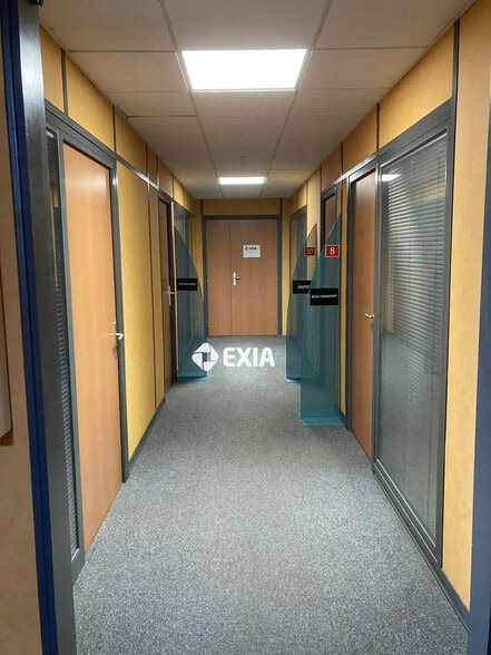 8 Rue Lavoisier, Ingré à louer - Photo de l’immeuble – Image 3 sur 5