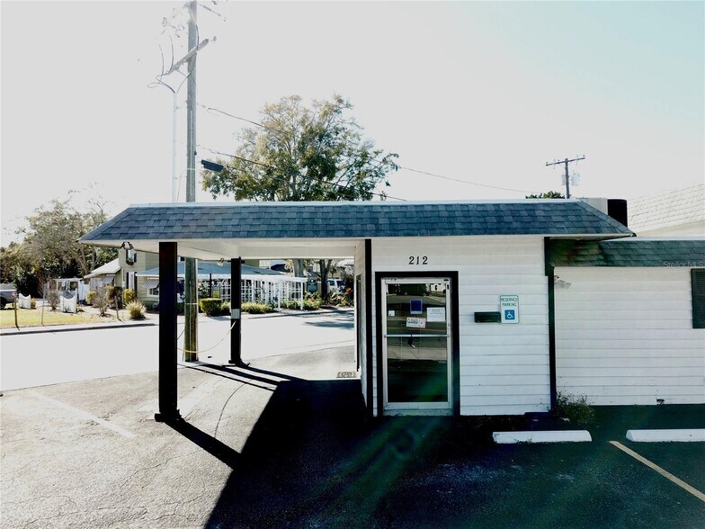 212 Main St, Auburndale, FL à vendre - Photo de l’immeuble – Image 3 sur 11