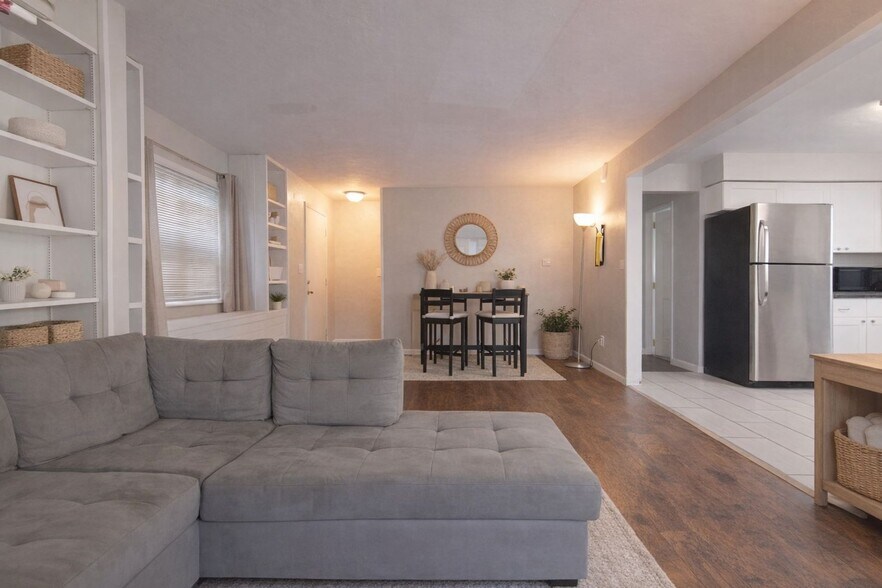 605 S Aurora St, Ithaca, NY à vendre - Photo de l’immeuble – Image 2 sur 2