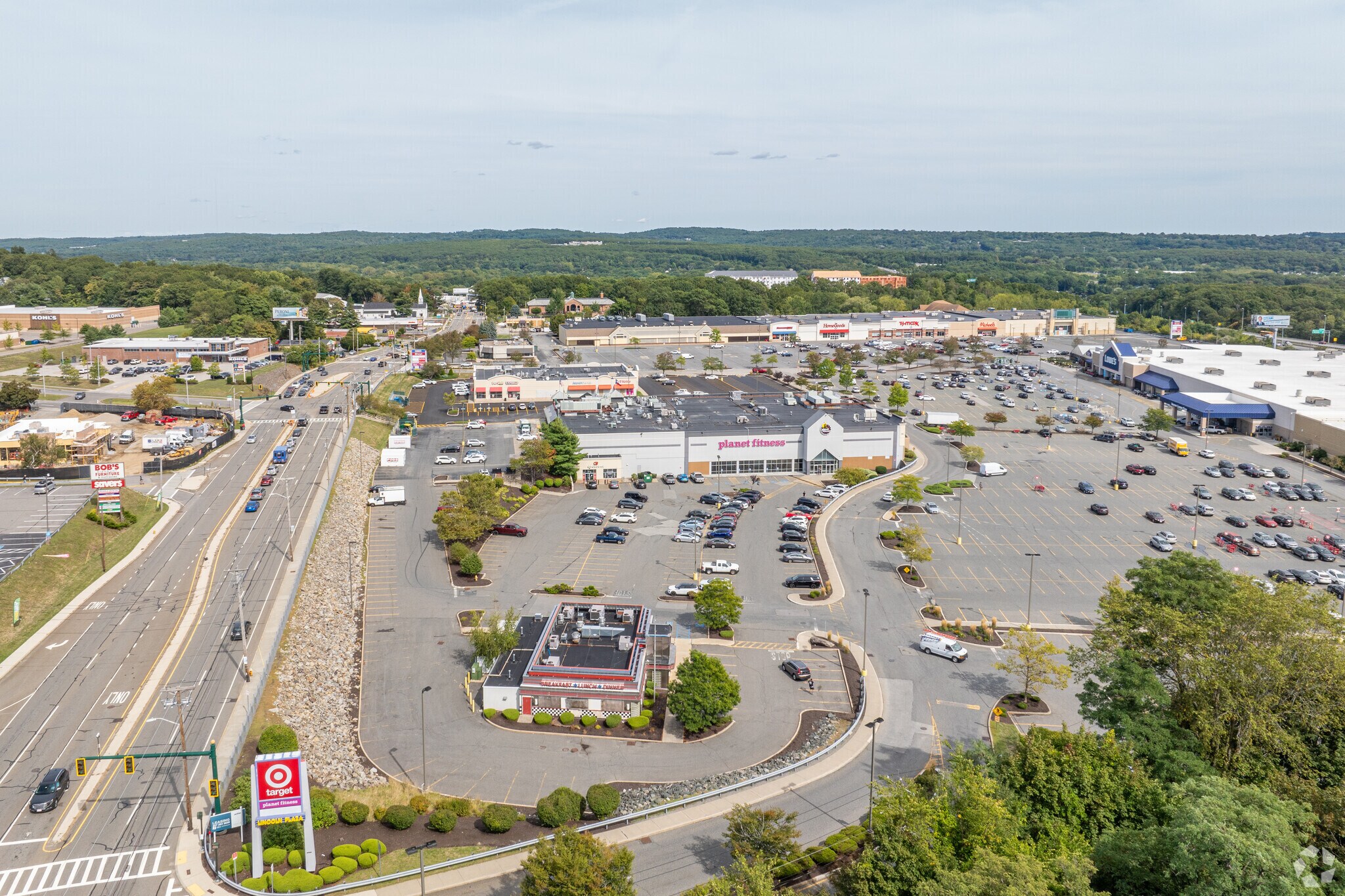 525-543 Lincoln St, Worcester, MA à louer Photo principale– Image 1 sur 6