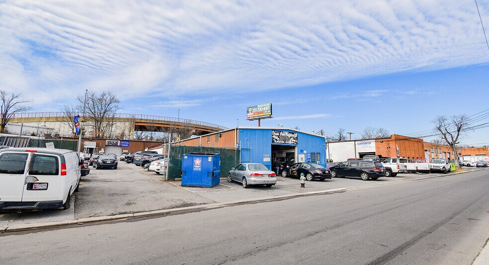 5010-5016 46th Avenue portefeuille de 4 biens à vendre sur LoopNet.fr - Photo de l’immeuble – Image 2 sur 10
